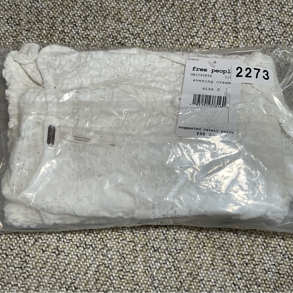 Free People Confection Top - Evening Cream - NWT - S - Picture 14 of 16